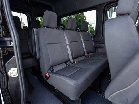Used 2024 Mercedes-Benz Sprinter 2500 image 23