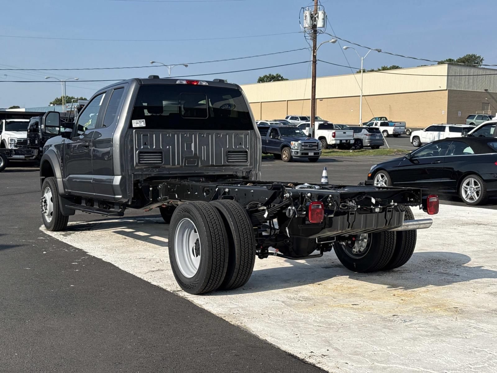 New 2027 Ford F550 4x4 Supercab Super Duty image 5