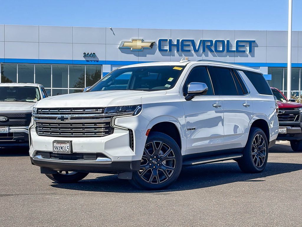 Used 2024 Chevrolet Tahoe Premier AWD/4WD image 1
