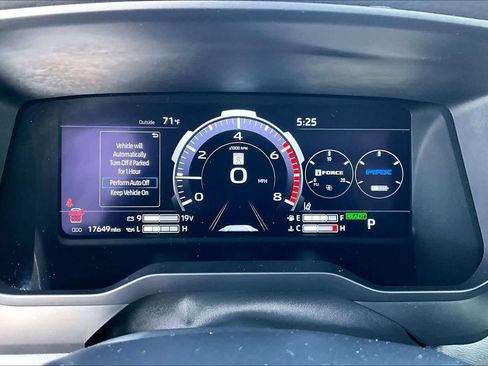 Used 2025 Toyota Sequoia Platinum image 24