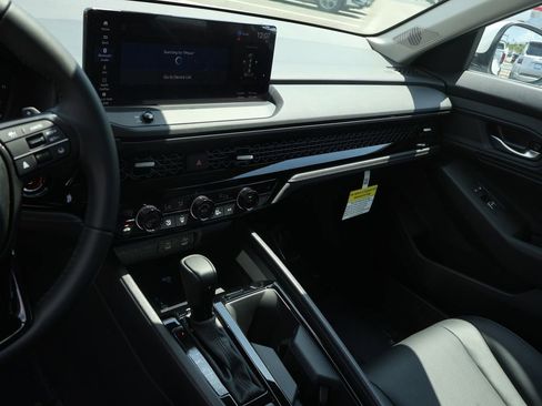 New 2026 Honda Accord EX-L image 24