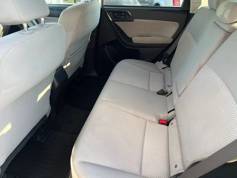 Used 2015 Subaru Forester 2.5i Premium w/ All-Weather Package AWD/4WD image 14