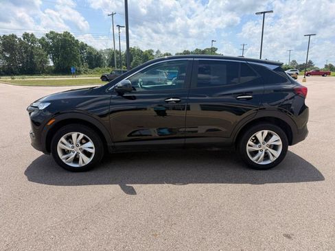 Used 2025 Buick Encore GX Preferred AWD/4WD image 6