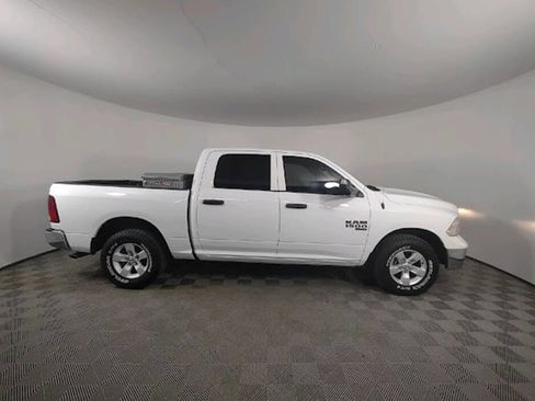 Used 2022 RAM 1500 Tradesman w/ Chrome Appearance Group image 7