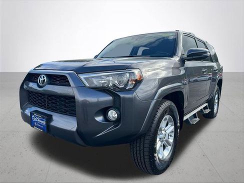 Certified 2019 Toyota 4Runner SR5 Premium AWD/4WD image 2