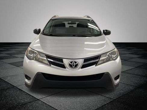 Used 2013 Toyota RAV4 LE AWD/4WD image 2