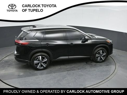 Used 2025 Nissan Rogue SL w/ SL Premium Package image 32