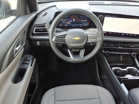 New 2026 Chevrolet Traverse LT image 12