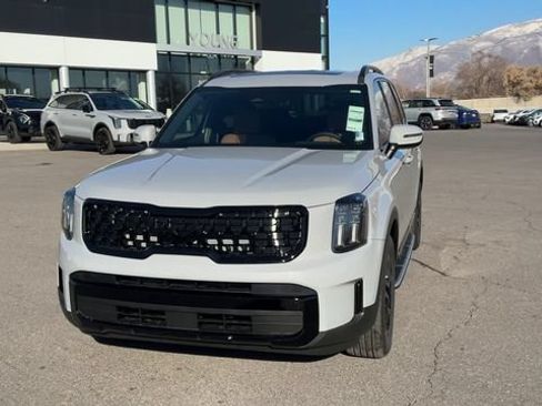 Used 2025 Kia Telluride EX X-Line AWD/4WD image 2