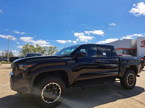 New 2026 Toyota Tacoma TRD Off-Road image 9