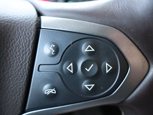 Used 2020 Chevrolet Suburban Premier AWD/4WD image 33