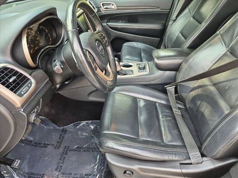 Used 2017 Jeep Grand Cherokee Limited AWD/4WD image 17
