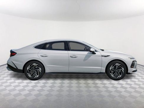 New 2026 Hyundai Sonata SEL FWD image 7