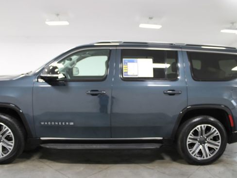 Used 2024 Jeep Wagoneer Series II image 6