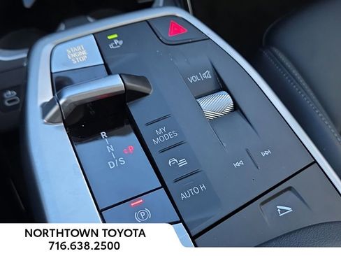 Used 2025 BMW X1 xDrive28i image 21