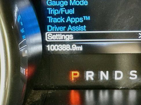 Used 2021 Ford Mustang Premium RWD image 14