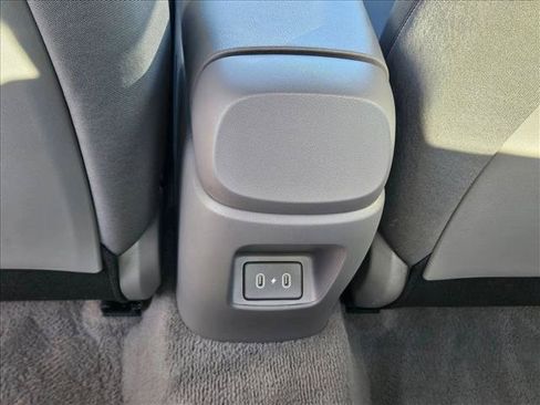 Used 2026 Hyundai Elantra Sport FWD image 17