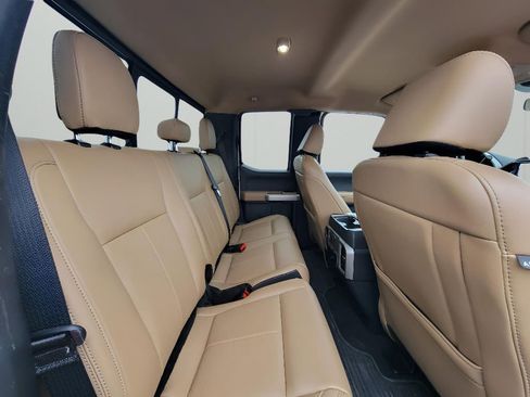 Used 2022 Ford F350 Lariat w/ Chrome Package image 30