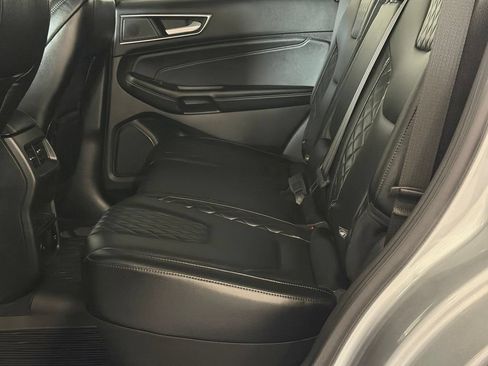 Used 2023 Ford Edge Titanium AWD/4WD image 24
