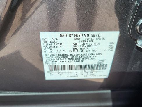 Certified 2025 Ford Explorer Active RWD image 31