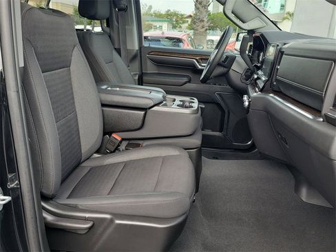 Certified 2023 GMC Sierra 1500 Elevation image 18