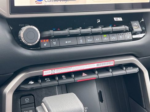 New 2026 Toyota Tundra Platinum image 19