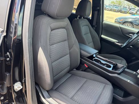 Used 2025 Chevrolet Equinox LT FWD image 35