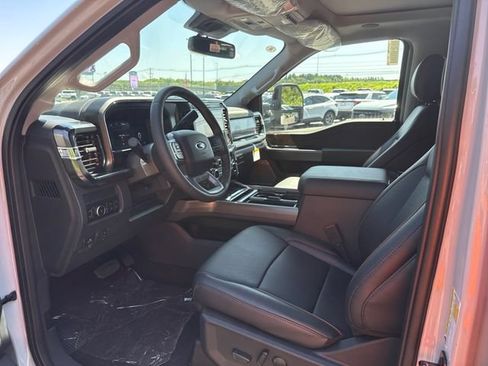 New 2026 Ford F250 Lariat w/ Black Appearance Package AWD/4WD image 11