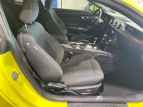 Used 2021 Ford Mustang GT RWD image 17