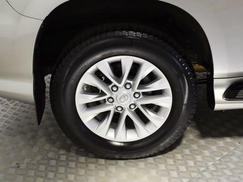 Used 2021 Lexus GX 460 Premium w/ Premium Package AWD/4WD image 37