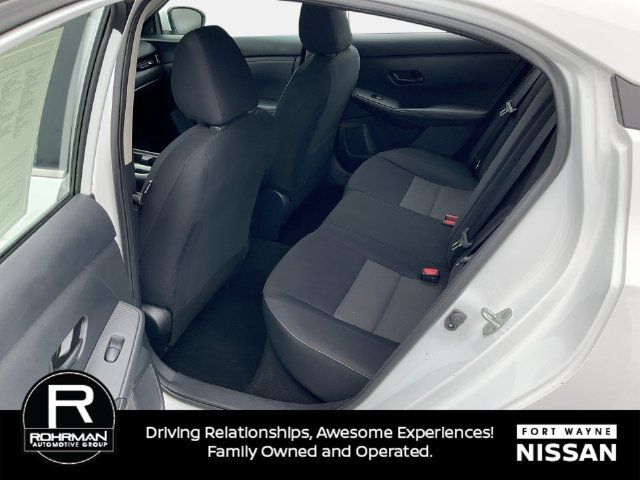 Used 2024 Nissan Sentra SV FWD image 13