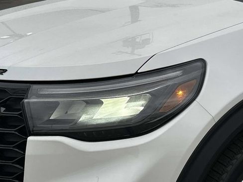 New 2026 Ford Explorer ST-Line w/ Premium Package image 9