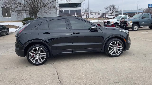 Used 2021 Cadillac XT4 Sport w/ Cold Weather Package AWD/4WD image 9