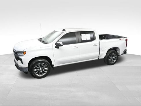 Used 2024 Chevrolet Silverado 1500 LT AWD/4WD image 18