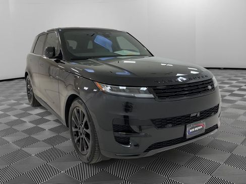 Used 2025 Land Rover Range Rover Sport SE AWD/4WD image 7