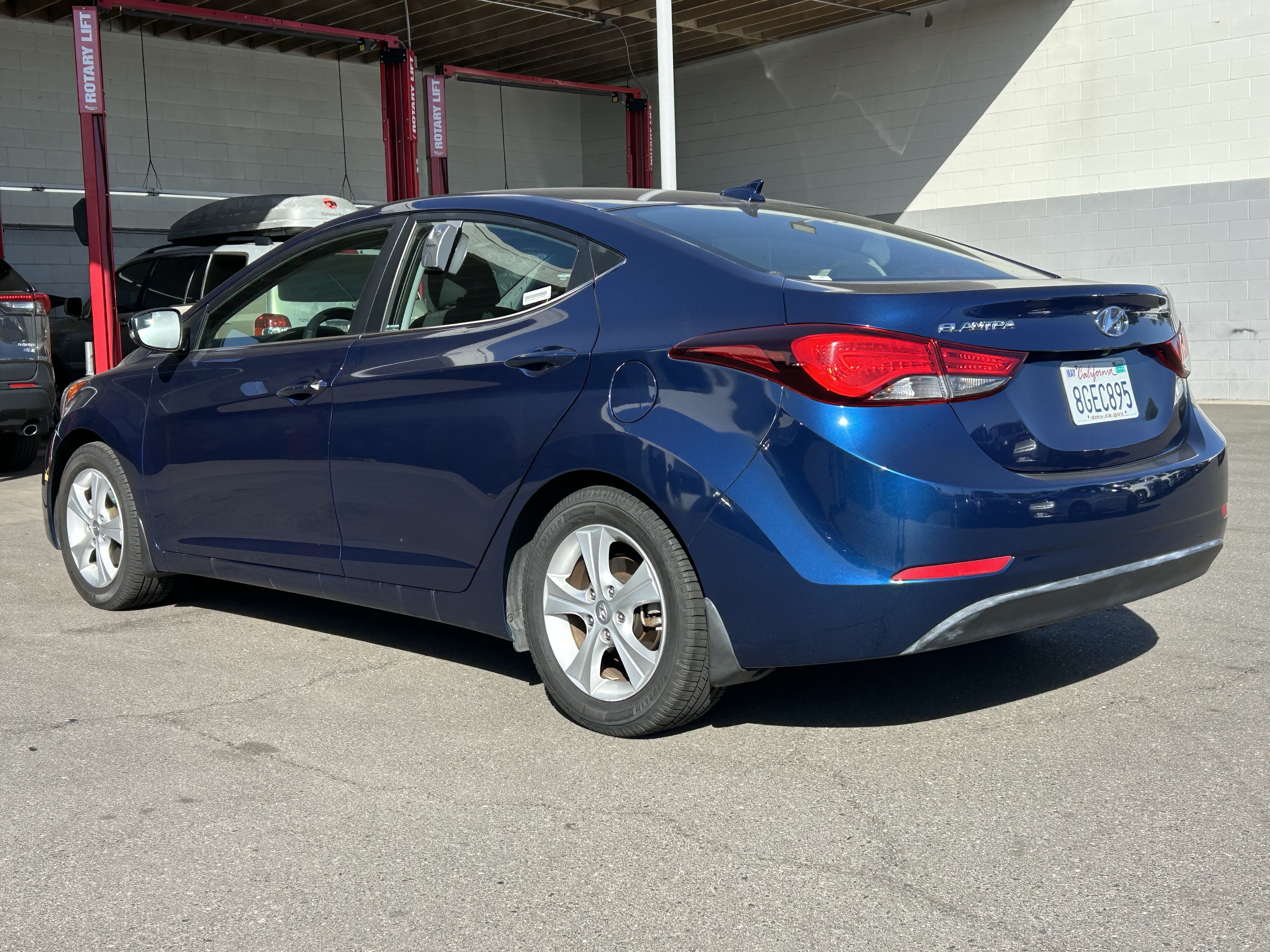 Used 2016 Hyundai Elantra Value Edition FWD image 3