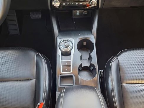 Used 2023 Ford Escape Platinum image 17