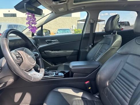 Certified 2024 Kia Sportage SX FWD image 9