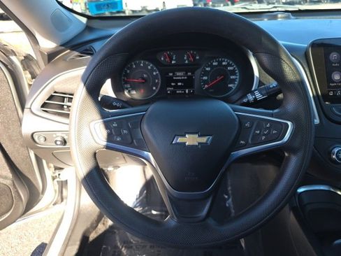 Used 2022 Chevrolet Malibu LT image 27