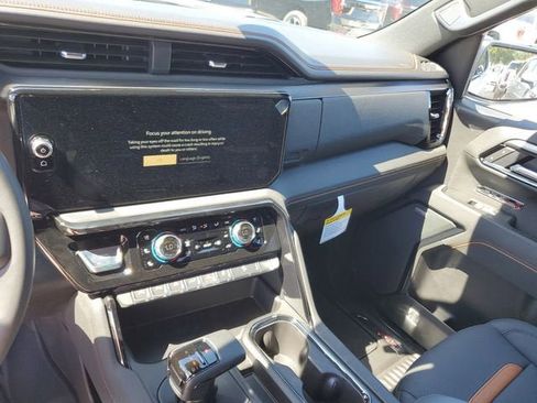 New 2026 GMC Sierra 1500 AT4 w/ AT4 Premium Package AWD/4WD image 28