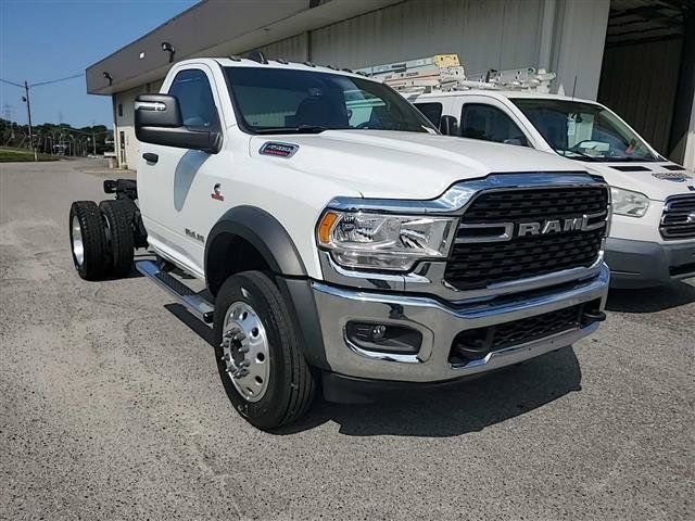 Used 2024 RAM 4500 SLT w/ Quick Order Package 2YG SLT RWD image 2