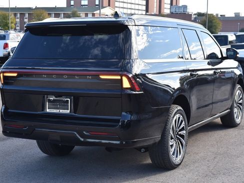 New 2025 Lincoln Navigator L Black Label image 7