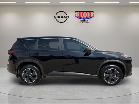Certified 2026 Nissan Rogue SV w/ Cold Weather Package AWD/4WD image 2