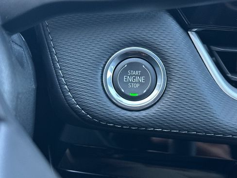New 2026 Chevrolet Equinox LT FWD image 23