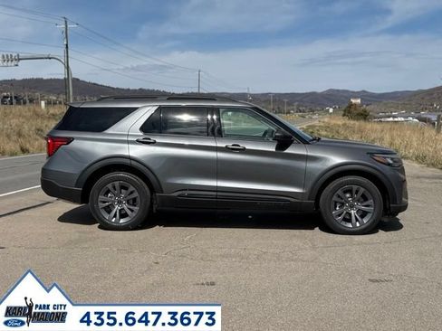 Used 2026 Ford Explorer Active w/ Active Comfort Package AWD/4WD image 6