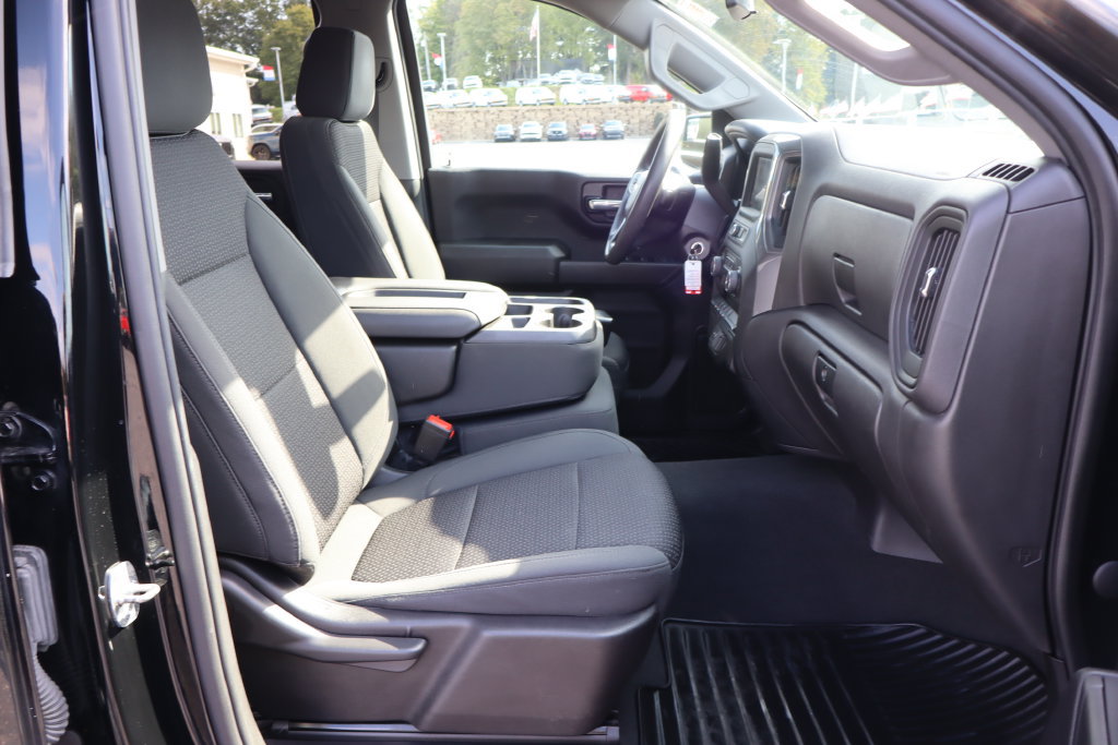 Used 2022 Chevrolet Silverado 1500 Custom w/ Safety Confidence Package AWD/4WD image 15