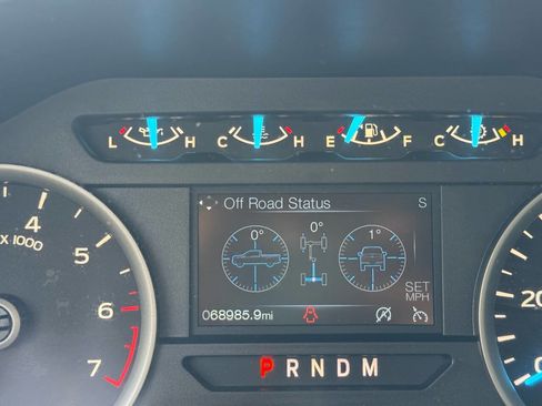 Used 2018 Ford F150 XLT w/ Equipment Group 302A Luxury AWD/4WD image 38