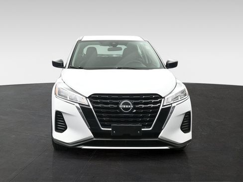 Used 2022 Nissan Kicks S FWD image 7