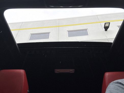 Used 2017 BMW 330i Sedan RWD image 9