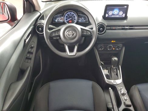 Used 2019 Toyota Yaris LE image 14